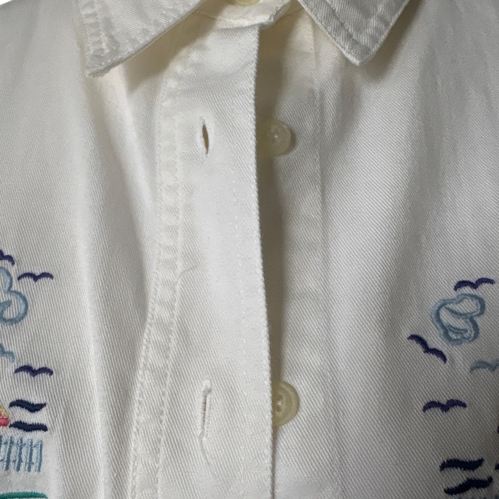 VNTG Northern Reflections button down cotton shirt - Picture 3 of 8